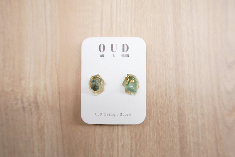 OUD Original. Geometric--14Kgf Green Quartz Gold Foil Stud Earring/Clip-on - Earrings & Clip-ons - Crystal Green