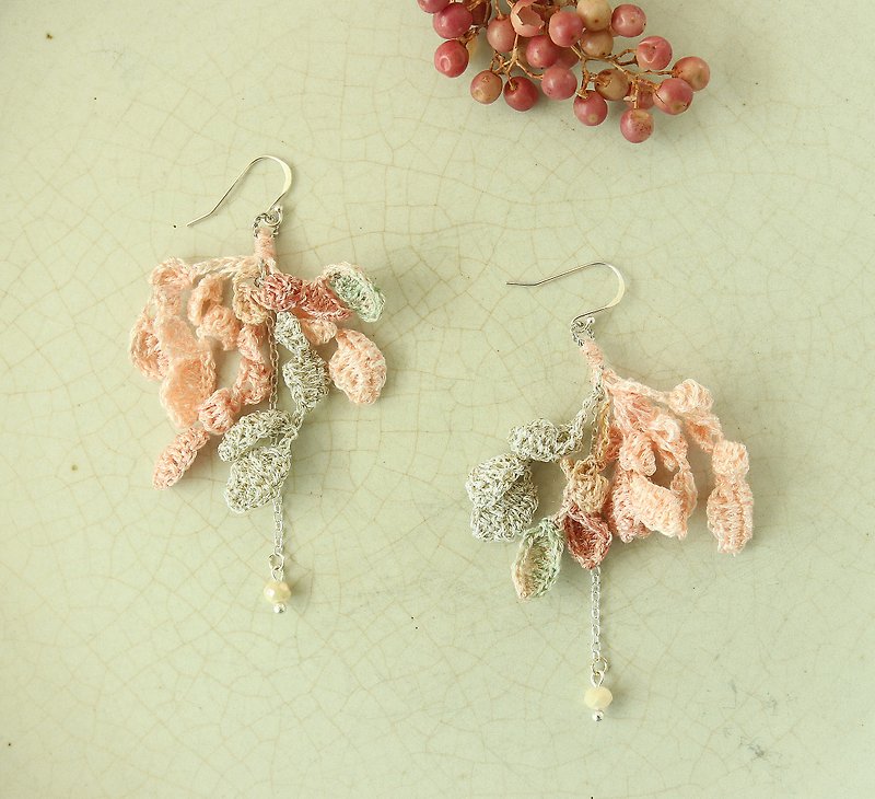 Slender Leaves Earring Peach Champagne Col Hand-Crocheted SV925 hoop Ear Clip OK - Earrings & Clip-ons - Thread Pink