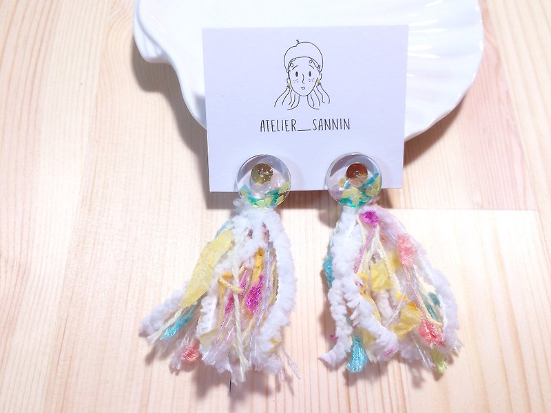 Colorful macarons drape two hand-made handmade earrings ear clip / ear clip - ต่างหู - กระดาษ หลากหลายสี