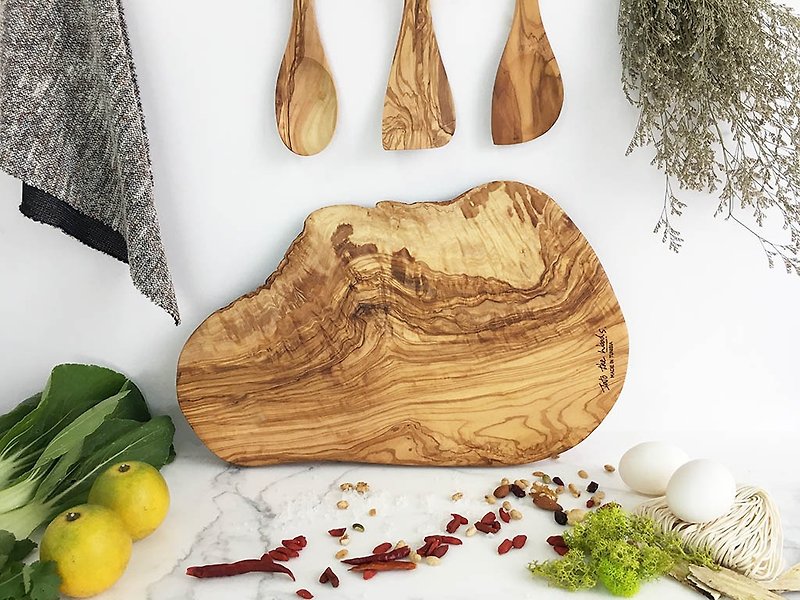 With a veneer (large) olive wood chopping board for a gourmet breakfast pallets - Cookware - Wood Brown