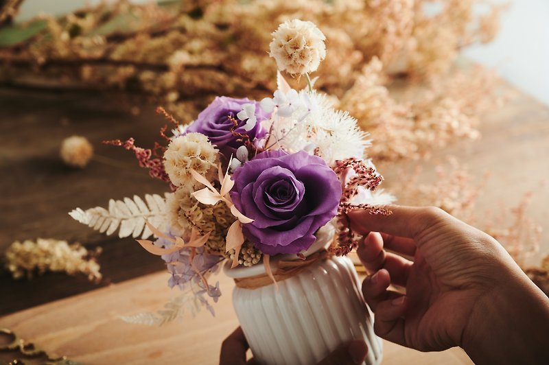 【Pomme de Pin 松果手感】color dry flower ** Milk bucket pot flower - Dried Flowers & Bouquets - Plants & Flowers Multicolor