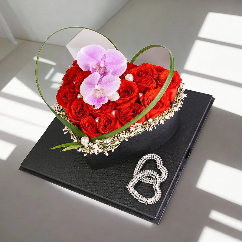 Plants & Flowers Plants - Heart-shaped Flower Box (18 Red Roses &Phalaenopsis, Pearls & Flowers)