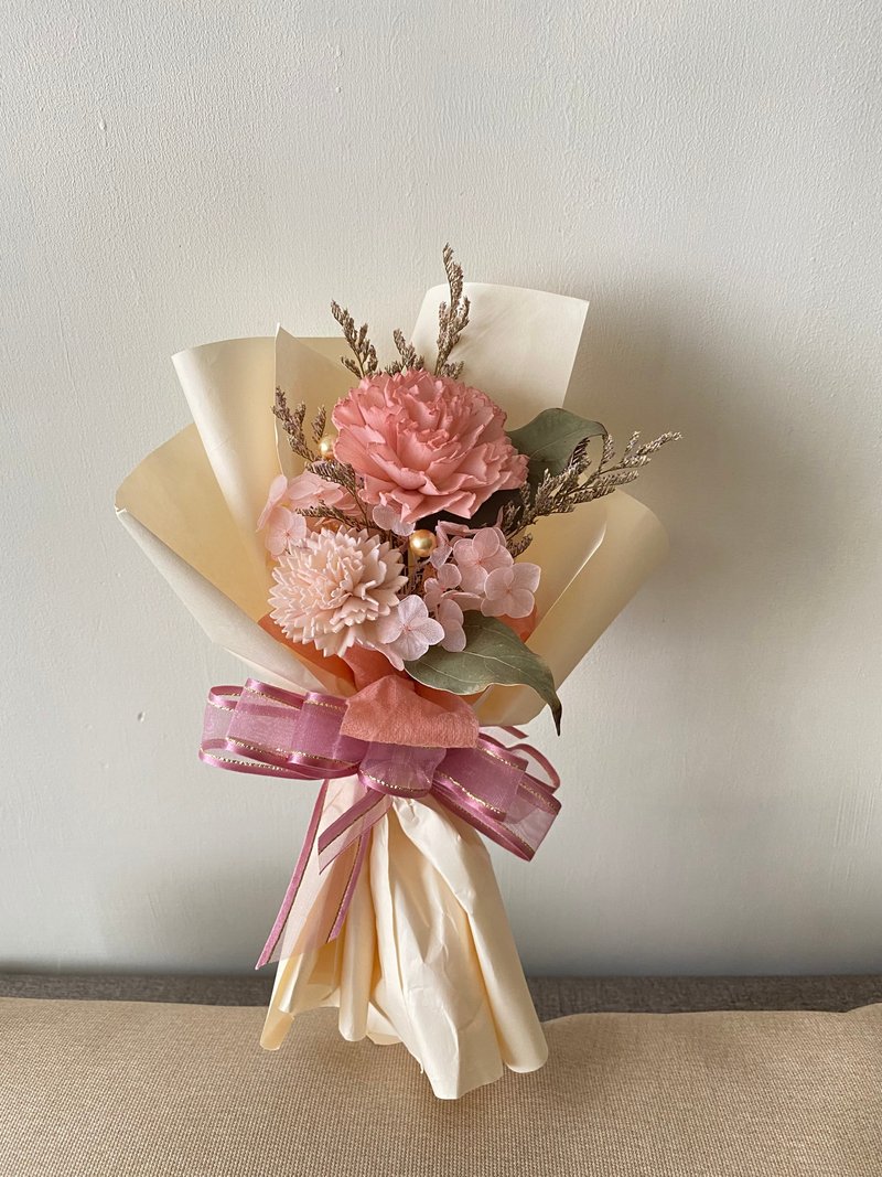 母親節花束.康乃馨花束.母親節花禮.花束.索拉花.永生花 - 乾燥花/永生花 - 植物．花 粉紅色