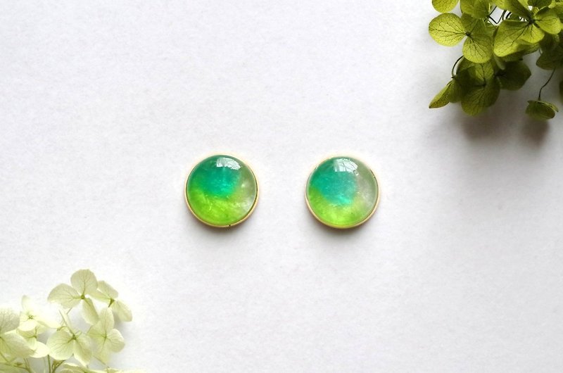 Resin Art Round Earrings - Kodama - ต่างหู - เรซิน สีเขียว