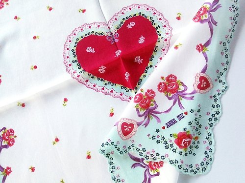 orangesodapanda Anna Sui Vintage Handkerchief Heart Love Red Roses Gift 22 x 22 inches