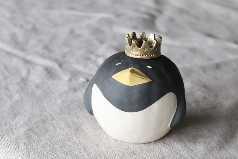 Animal vase penguin [Made-to-order] - เซรามิก - ดินเผา ขาว