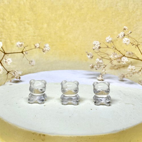 BearTime 熊 · 時光 天然白水晶小熊彈性手珠 可愛造型雕刻礦石飾品