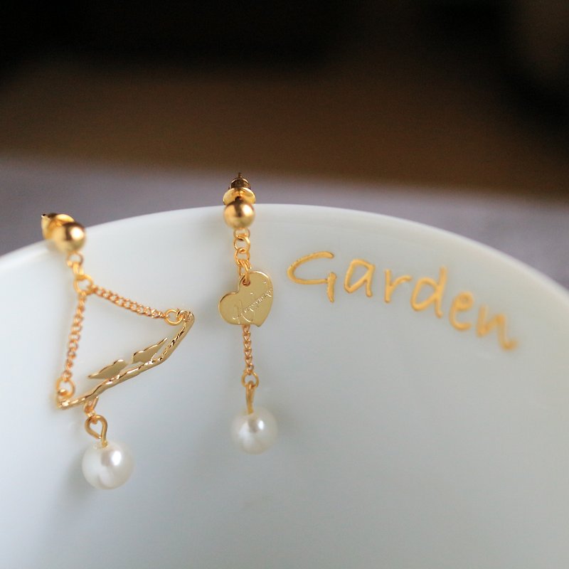 18kgf love Birds Pearl Simple Dangle long Asymmetric Earrings birthday gift  - Earrings & Clip-ons - Precious Metals Gold