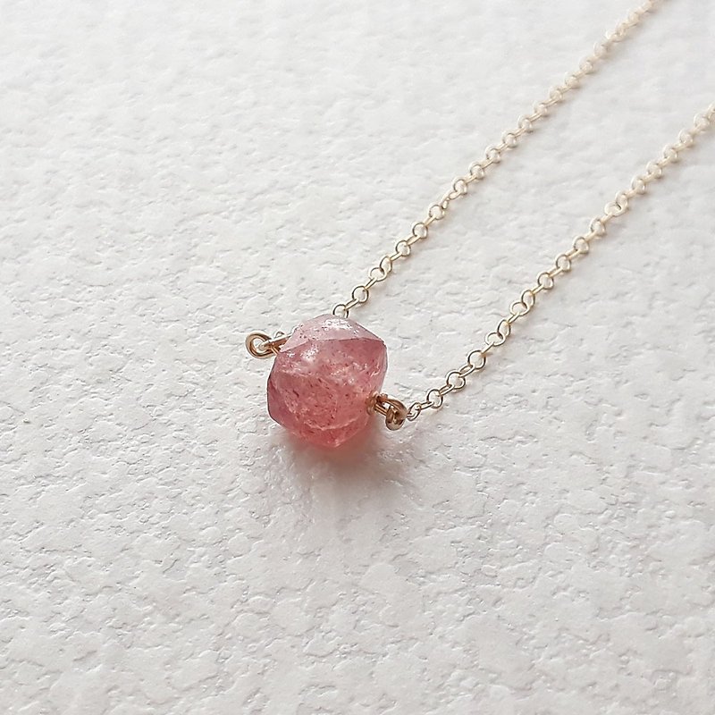 14KGF strawberry quartz three-dimensional square faceted necklace - สร้อยคอ - เครื่องประดับพลอย 