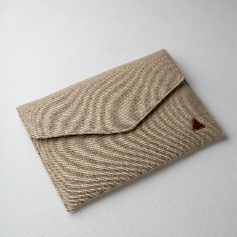 Rustic Envelope Document handbag Beige - 電腦袋 - 棉．麻 白色