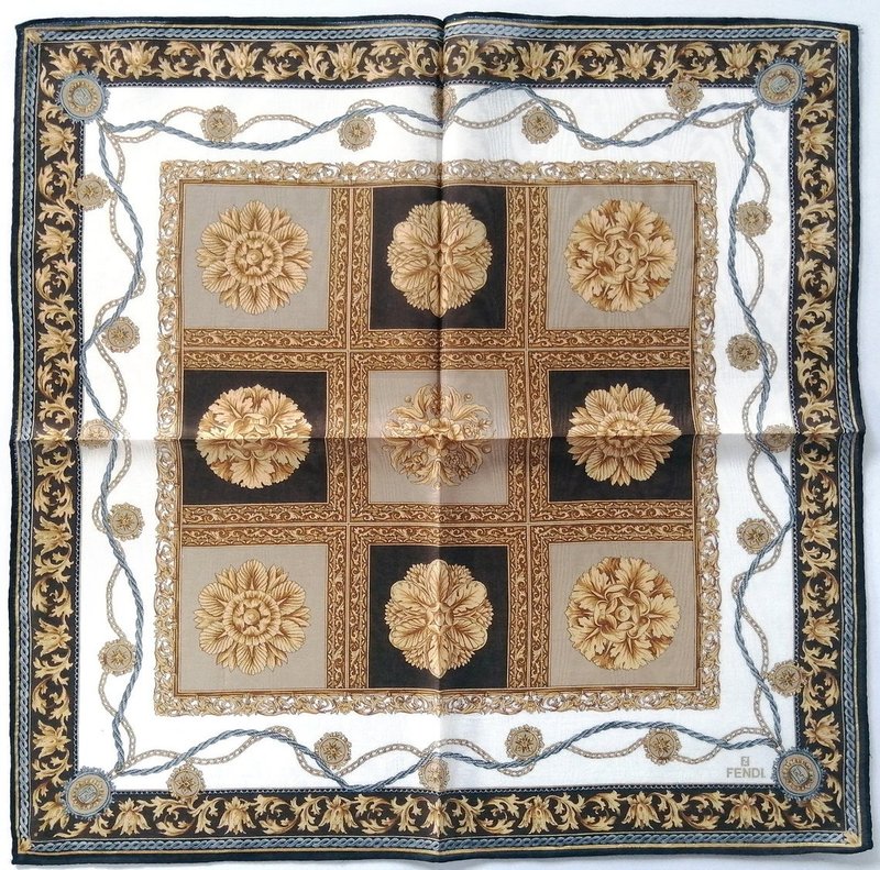 Vintage Fendi Scarf – Baroque Floral Medallion Print in Gold 20 x 19.5 inches - 手帕 - 棉．麻 咖啡色