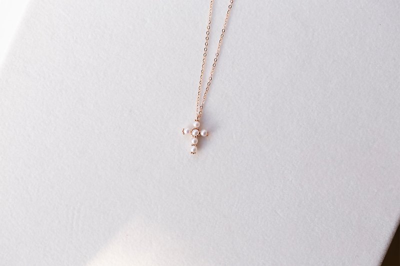 14K Rose Gold Cross Pearl Necklace Pearl Necklace Light Jewelry Gifts for Girls - สร้อยคอ - ไข่มุก หลากหลายสี