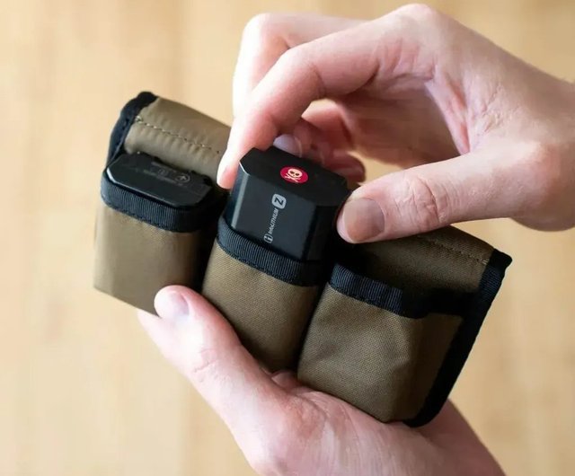 NOMATIC McKinnon バッテリーケース バッテリー3個用 McKinnon Battery Case – Secure Camera Battery Holder | NOMATIC