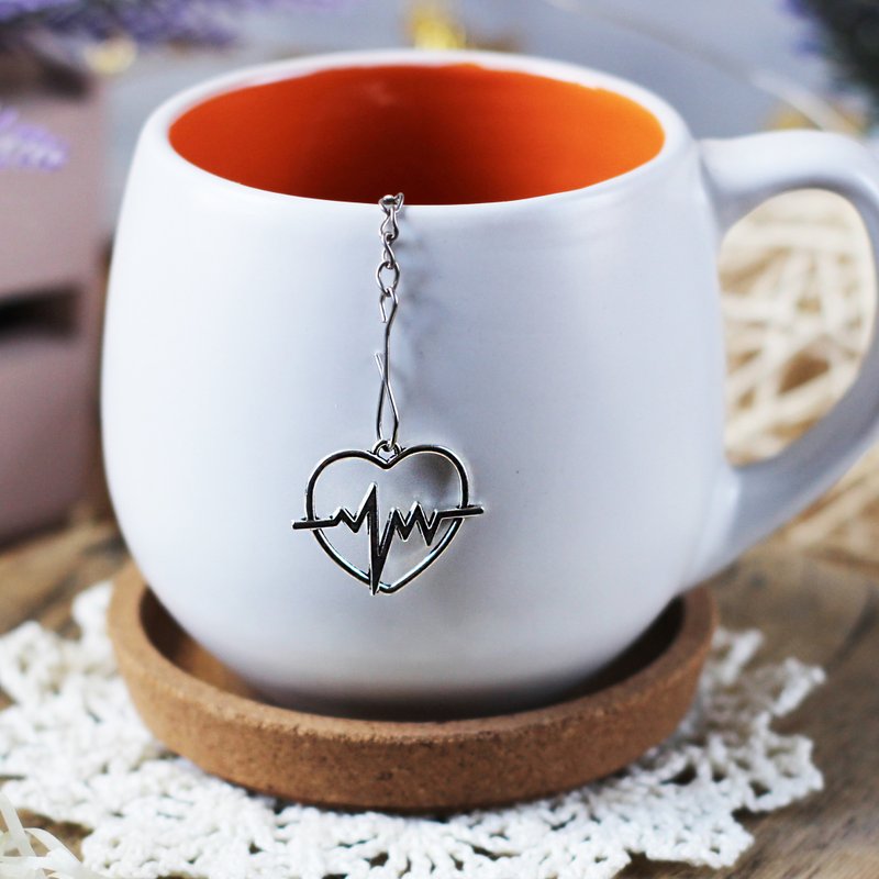 Heart charm tea infuser for herbal tea, Valentines day Tea ball infuser ekg - 茶壺/茶杯/茶具 - 不鏽鋼 銀色