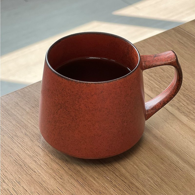 Cores KIKI Mino Ware Mug | Red Made in Japan - Mugs - Porcelain Red