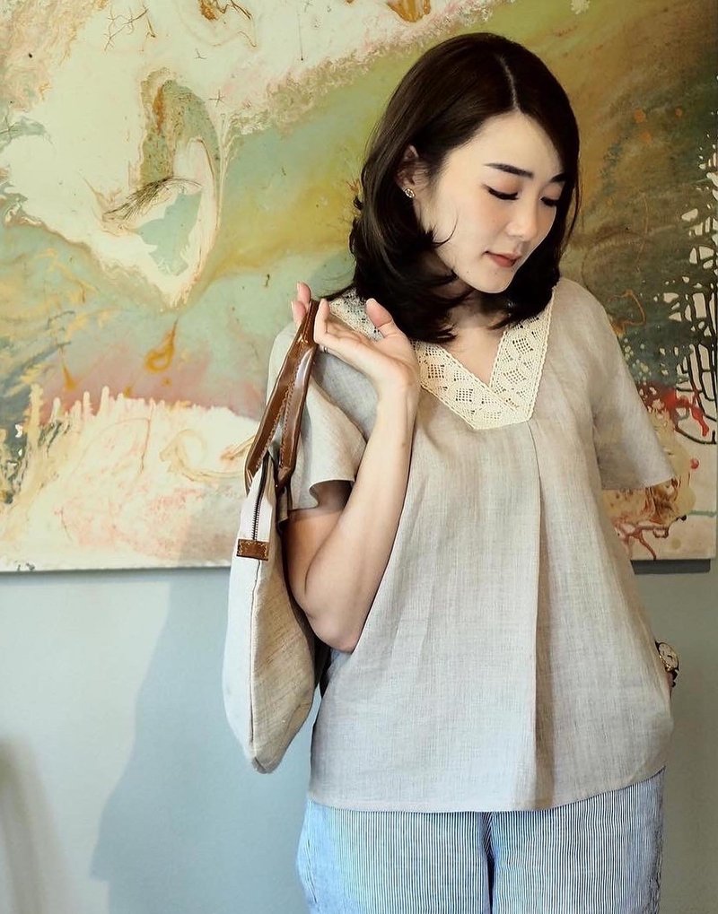 Maria Blouse : V neck Short Sleeve Linen Breathable Blouse BeigeColor - 女上衣/長袖上衣 - 棉．麻 卡其色