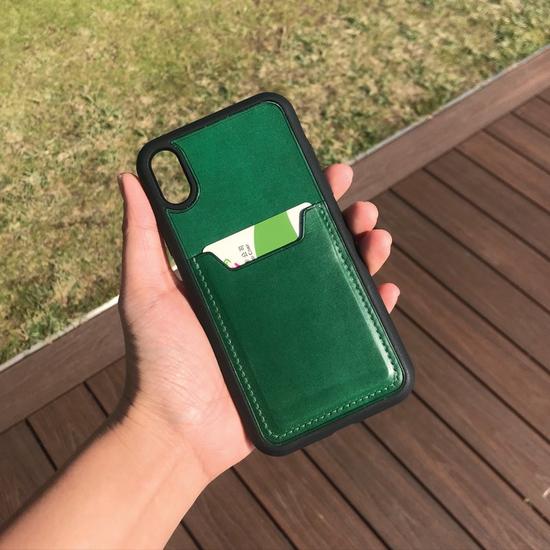 【iPhone咭位手機殼】綠色植鞣牛皮/防摔全包覆/悠遊卡套 - 手機殼/手機套 - 真皮 綠色