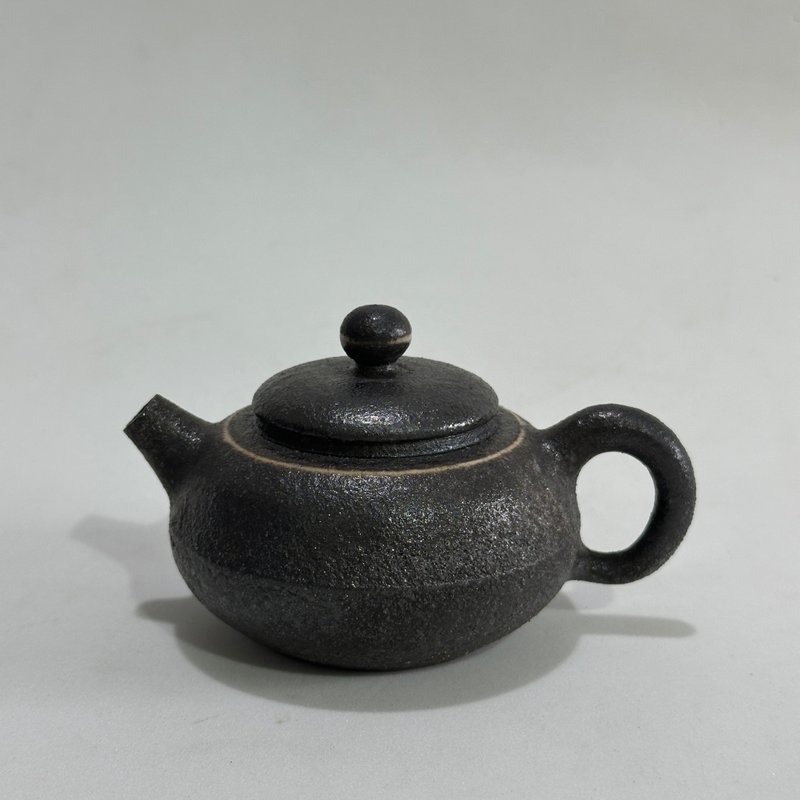 隨心陶 I 柴燒茶壺 I 正把壺 I 程警濠 - 茶壺/茶杯/茶具 - 陶 黑色