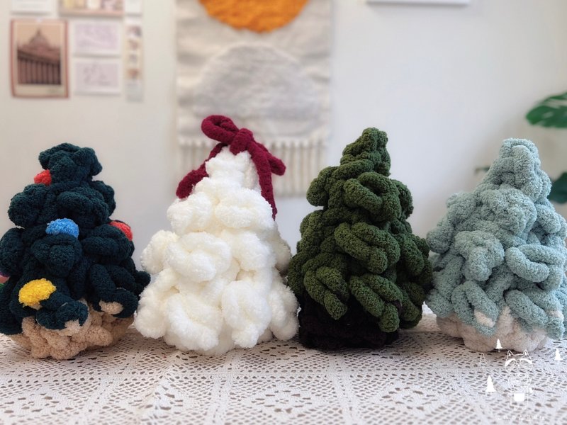 Iceland Wool Knitting Bag Workshop: Cute Fat Christmas Tree - Knitting / Felted Wool / Cloth - Other Materials 