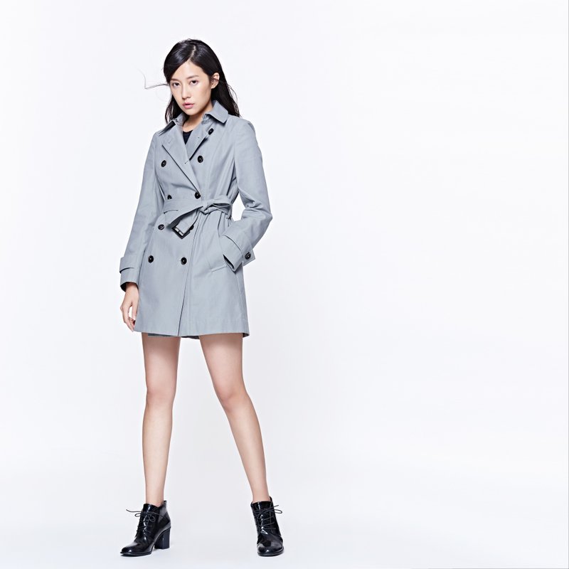 【換季出清】大人感灑脫浪漫 硬挺純棉防潑水風衣 灰 - 女西裝外套 - 棉．麻 灰色