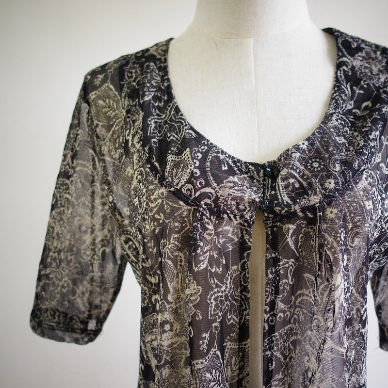 │Slowly│ 日系品牌/花卉/薄外搭 │vintage.復古.文藝. - 女上衣/長袖上衣 - 聚酯纖維 黑色