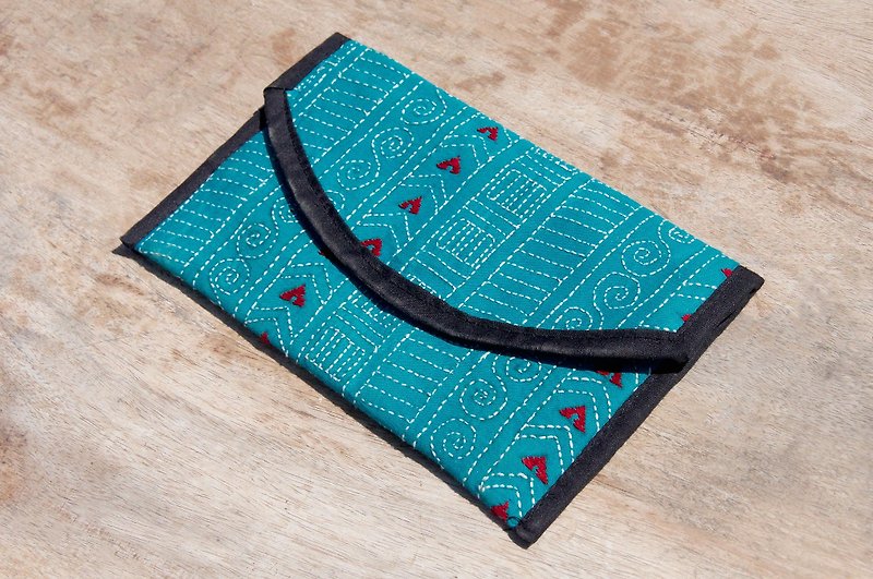 Valentine’s Day gift is limited to one hand-embroidered long storage bag / ethnic style bag / camera bag / cosmetic bag / mobile phone bag / clutch bag-pastoral landscape embroidery totem - Clutch Bags - Cotton & Hemp Blue