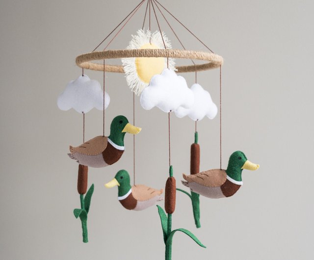 Duck nursery hot sale decor