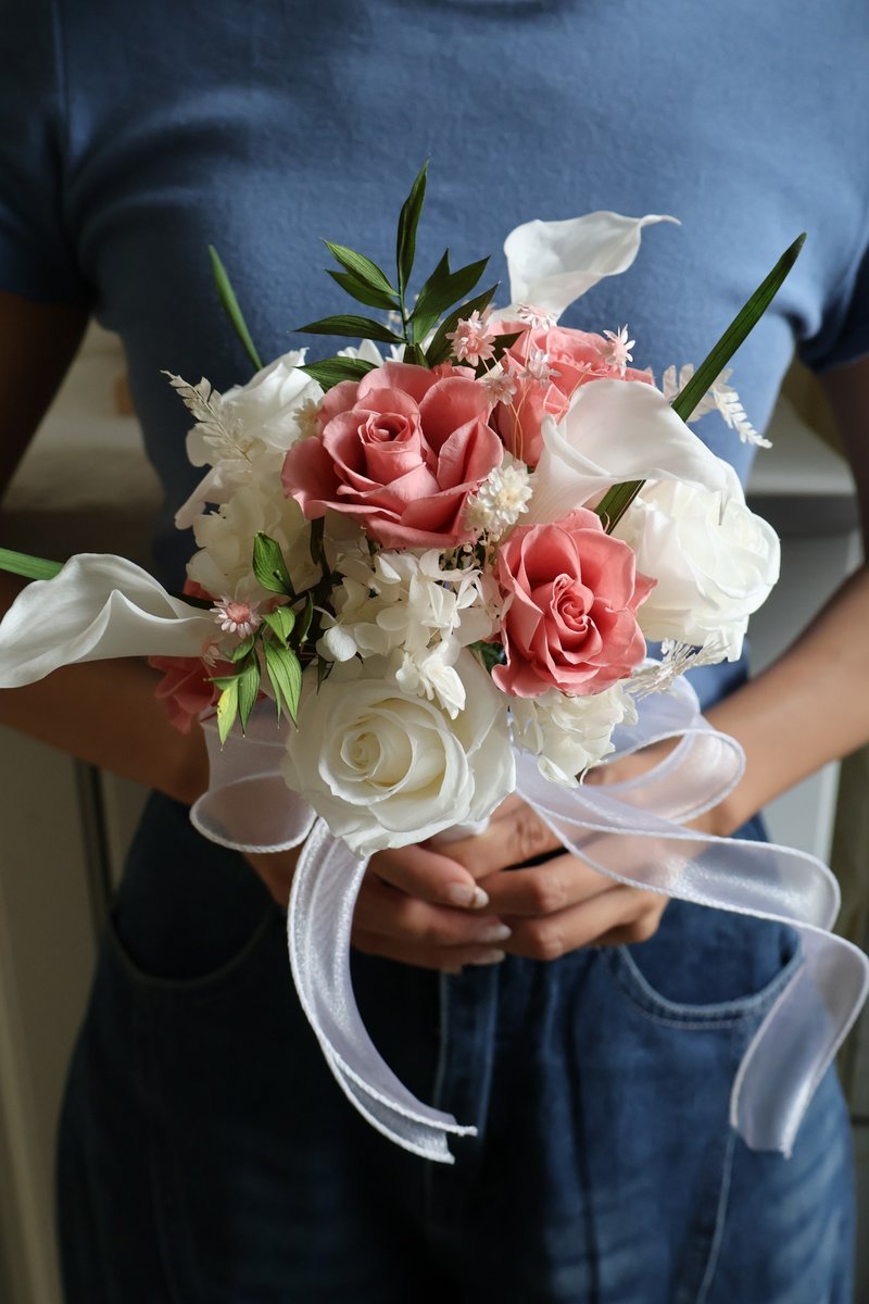 海芋捧花 新娘捧花 韓式永生捧花 自然型捧花 永生捧花 登記捧花 - 乾花/永生花 - 植物．花 白色