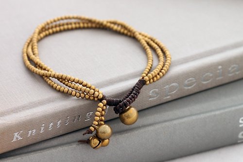 xtravirgin 簡單的逗人喜愛的黃銅手鐲串珠的被編織的多鍊子垂懸