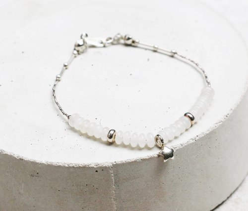&amp;lt;Galaxy Love-Love Star&amp;gt; White Stone 925 Sterling Silver Bracelet Light Jewelry Mother&amp;#39;s Day Valentine&amp;#39;s Day Birthday