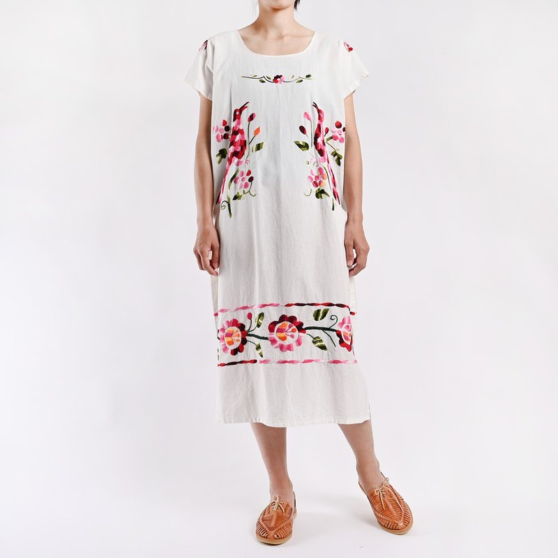 Vintage 刺繡洋裝 / 墨西哥刺繡、刺繡洋裝、圖騰上衣 - 洋裝/連身裙 - 棉．麻 多色