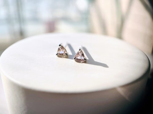 Nozomi Jewelry │尋找美好事物的輕珠寶品牌 三角型耳釘