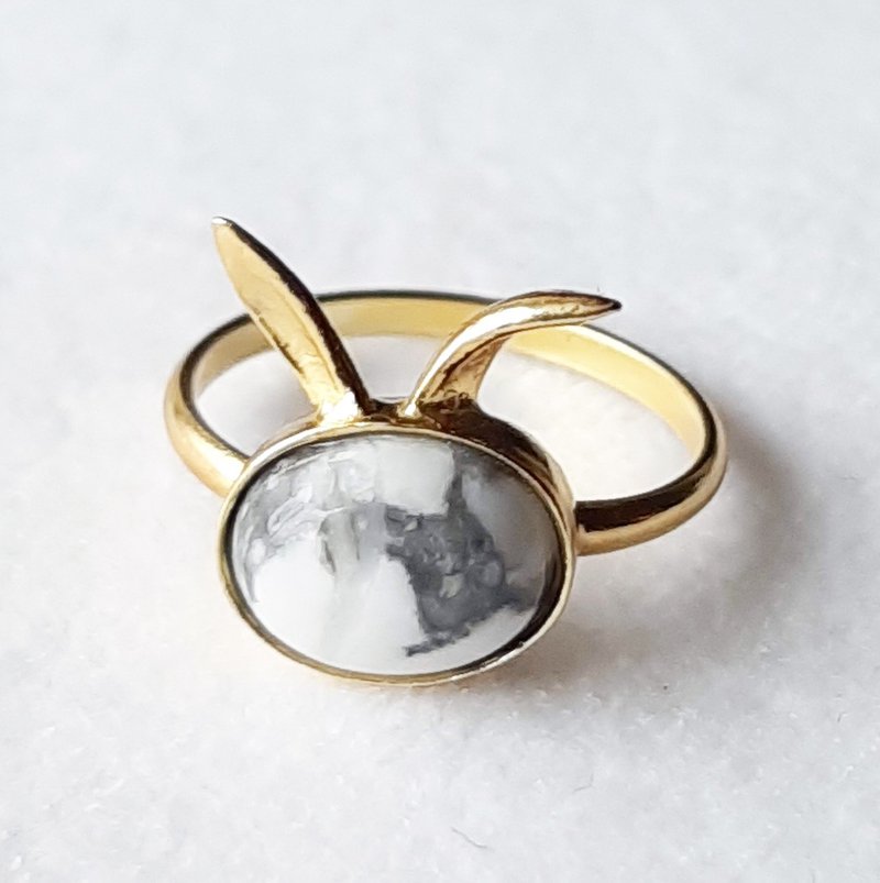 Natural stone rabbit ring Howlite - General Rings - Other Metals White