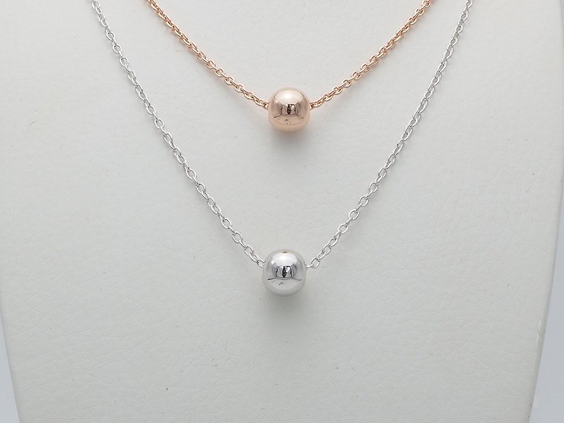 Single floating silver bead necklace - สร้อยคอ - เงินแท้ สีเงิน