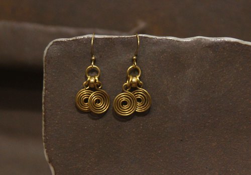 生生蔓 :: 復古黃銅手作飾品 .vintage accessories 古典圓圈雲雷紋耳環