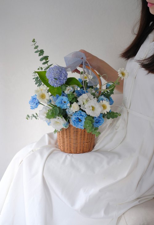薇思花藝｜The day with flowers 2025母親節 祝賀 生日 榮升 喬遷花籃