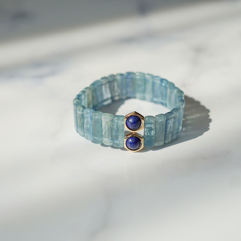 Kyanite lapis lazuli 14KGF hand bracelet - สร้อยข้อมือ - คริสตัล 