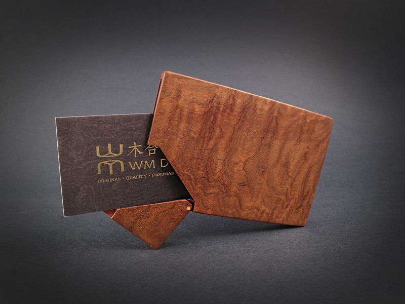 Selected Texture Series / Handmade Log Card Holder / Wooden Card Case / Paraguay Rosewood - ที่เก็บนามบัตร - ไม้ สีนำ้ตาล