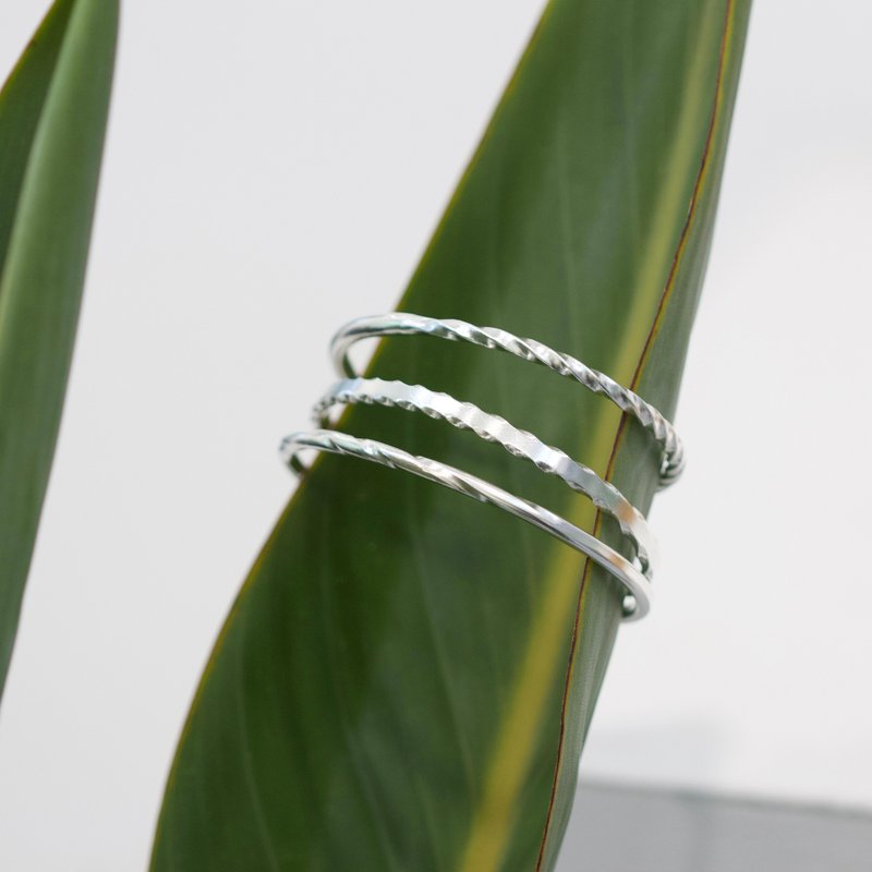 New Taipei Metalworking two-person plan to forge bracelets and experience sterling silver bracelets with two cultural coins - งานโลหะ/เครื่องประดับ - เงินแท้ 