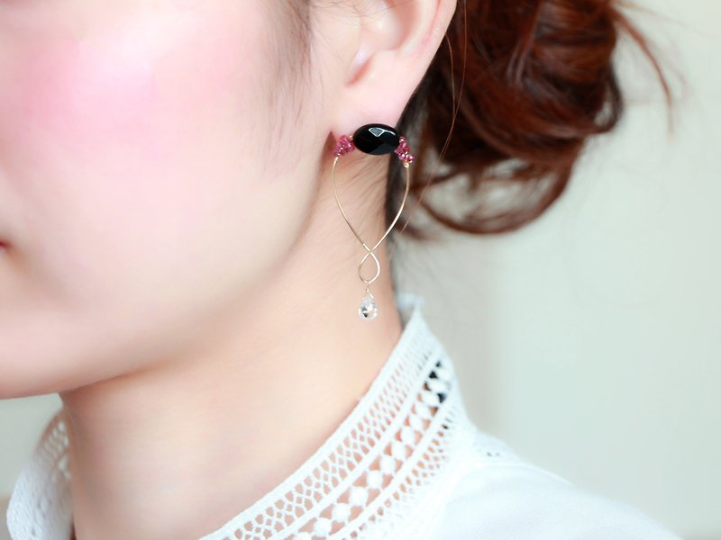 14 kgf - onyx × garnet dreamer pierced earrings - ต่างหู - เครื่องเพชรพลอย สีดำ