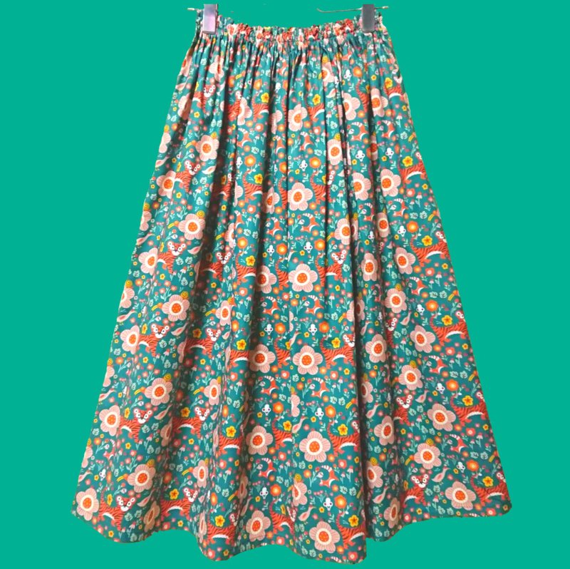 [Made to order] Little Tiger green Skirt / Free size / USA fabric / Made in Japan - Skirts - Cotton & Hemp Green