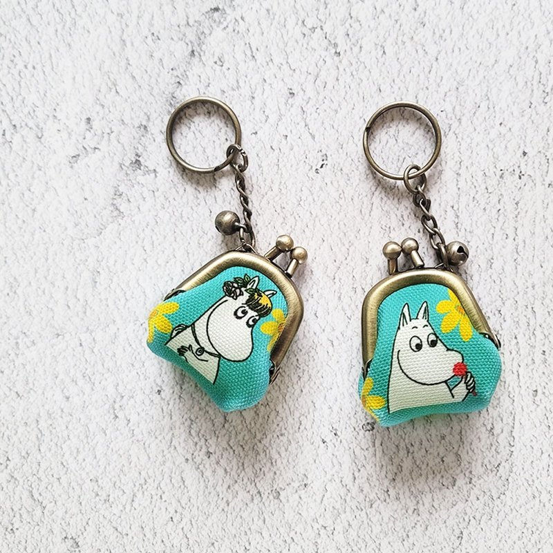 【Pinkoi x Moomin】Moomin and SnorkMaiden Mini Frame Bag - green - ที่ห้อยกุญแจ - ผ้าฝ้าย/ผ้าลินิน สีเขียว