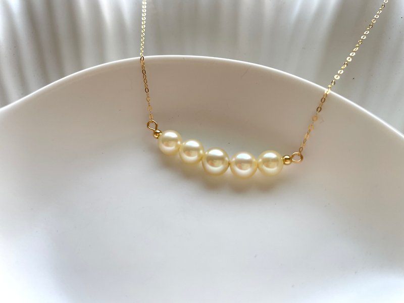 Champagne gold natural seawater pearl akoya smile necklace 18k gold - สร้อยคอ - ไข่มุก สีทอง