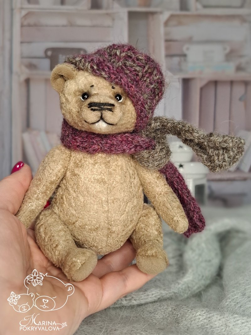 Plush teddy bear in clothes Handmade teddy bear - 公仔/玩偶 - 其他材質 咖啡色