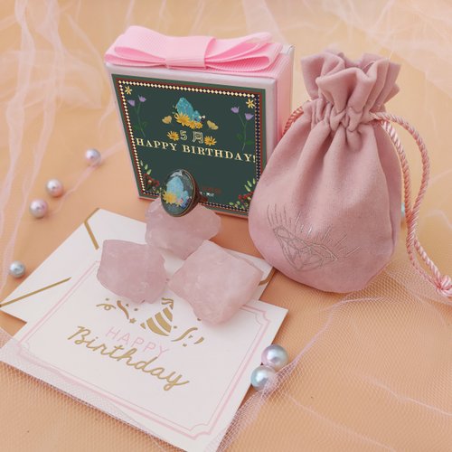 StephyDesignHK 客製化生日禮物送朋友/5月生日石祖母綠絲巾扣禮盒套裝/生日戒指