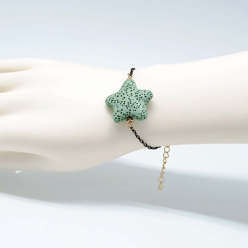 Green Star Lava Diffuser Bracelet Black Gold plated Copper Chain Extend Chain - Bracelets - Copper & Brass Green