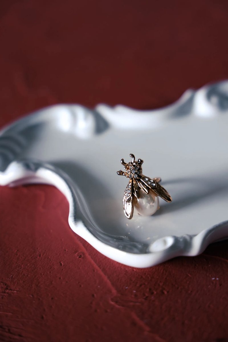 COR-DATE / 閃耀蜜蜂珍珠戒指 - 戒指 - 其他材質 