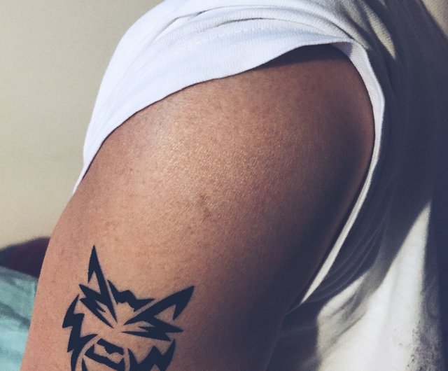 OhMyTat Tiger and Lion Tattoo Stickers on Arm Position (2pcs) - Shop OhMyTat Temporary Tattoos - Pinkoi OhMyTat Tiger and Lion Tattoo Stickers on Arm Position (2pcs) - Shop OhMyTat Temporary Tattoos - Pinkoi