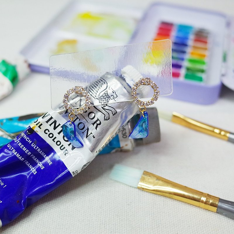 Painting Technique Series Thick Painted Marine Hand-painted Earrings/ Clip-On - ต่างหู - วัสดุกันนำ้ สีน้ำเงิน