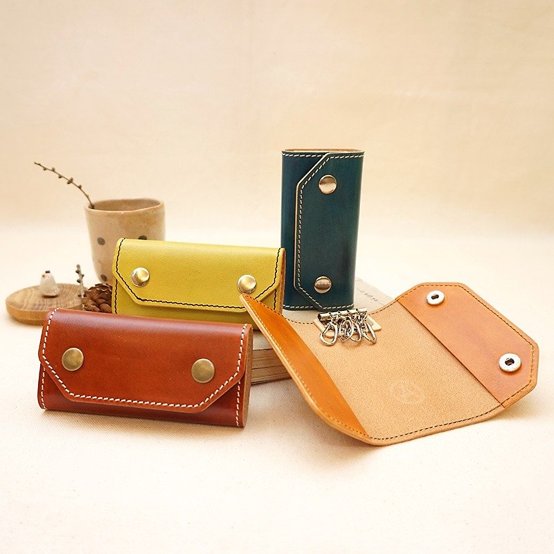 Hand-dyed leather double button key case-four hooks - Keychains - Genuine Leather Multicolor